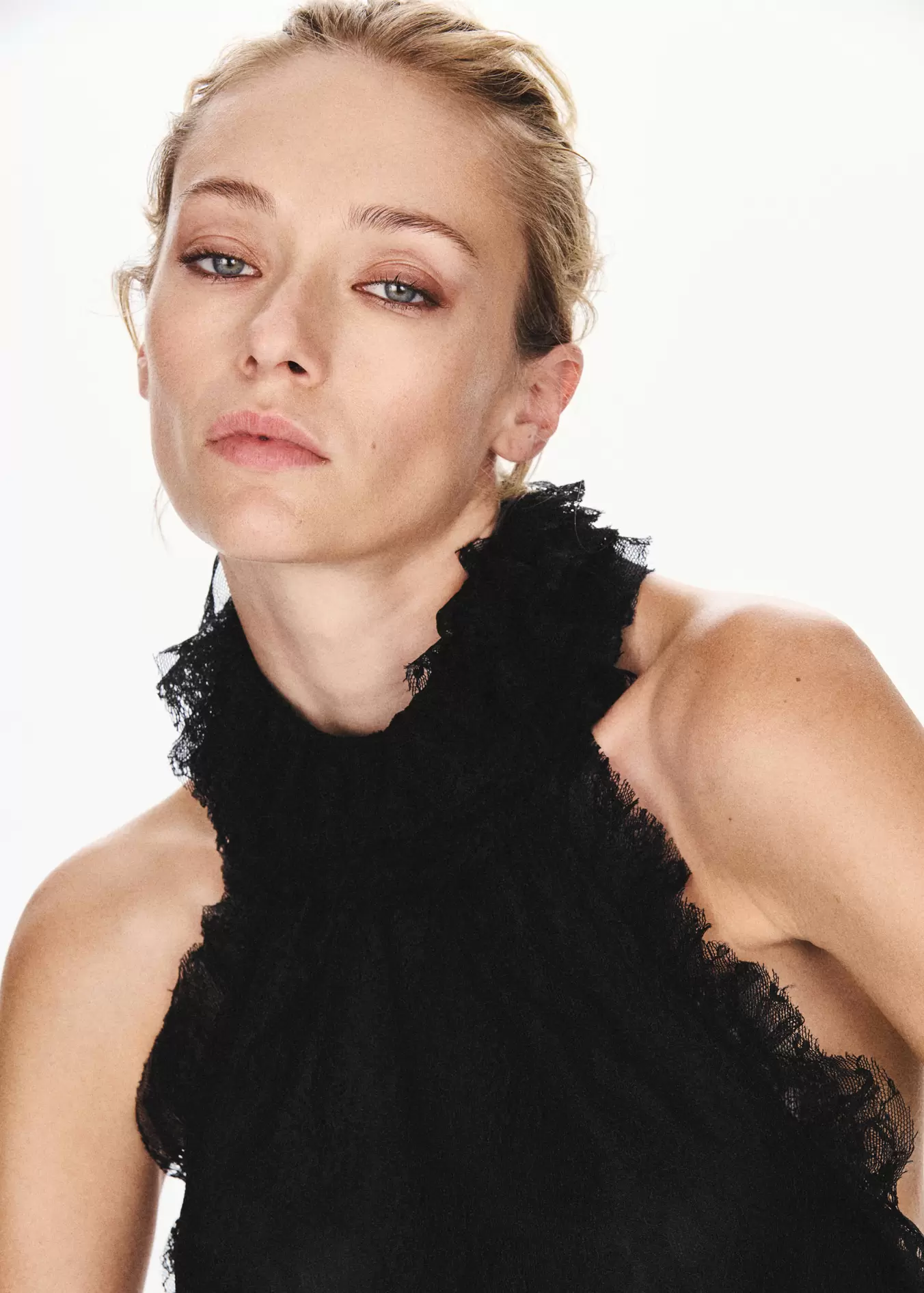 Top halter volantes encaje