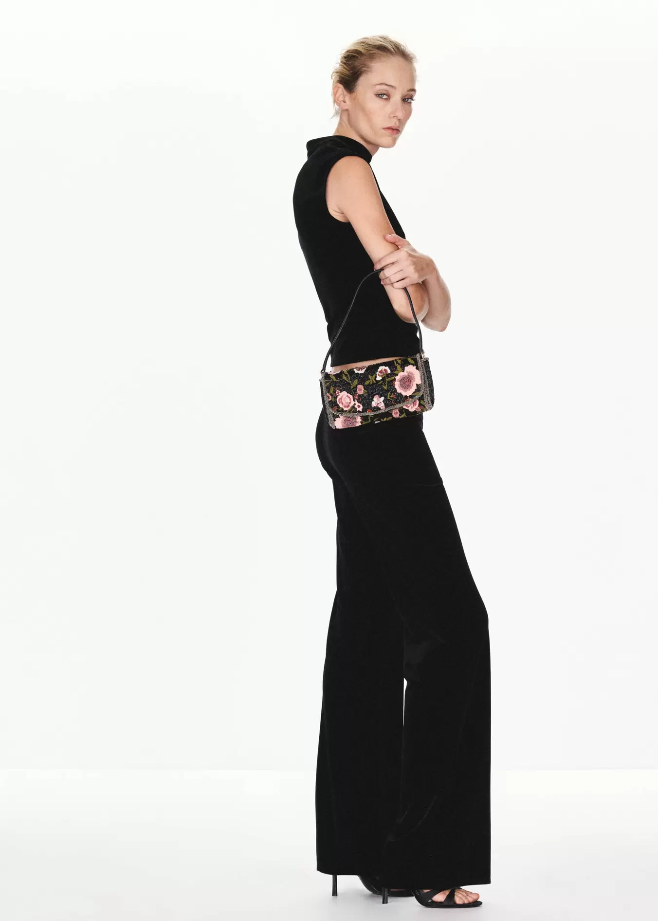 Pantalón flare terciopelo