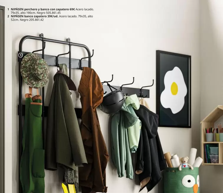 Perchero Y Banco Con Zapatero