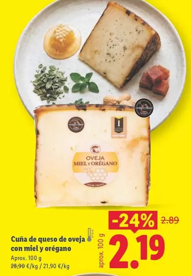 Cuna De Queso De Oveja Con Miel Y Oregano