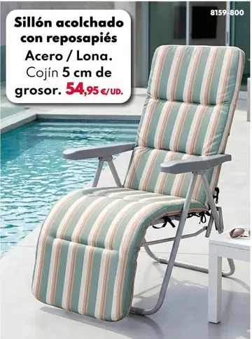 Sillón Acolchado Con Reposapiés