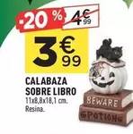 Calabaza Sobre Libro