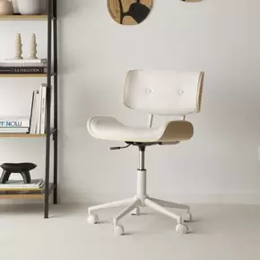 Haru silla de escritorio tapizada beige con madera y ruedas