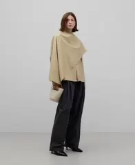 Blusa pieza asimétrica mujer