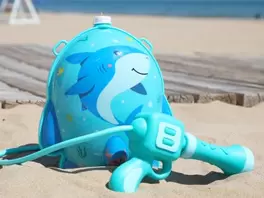 Pistola de agua con mochila tiburón azul