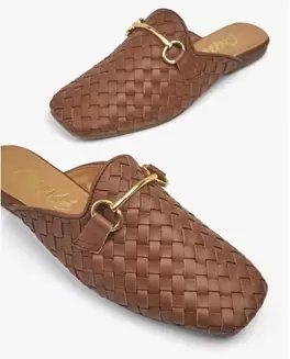 ZUECO HERRAJE PIEL TRENZADA MARRON