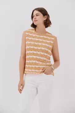 Two-tone openwork vest