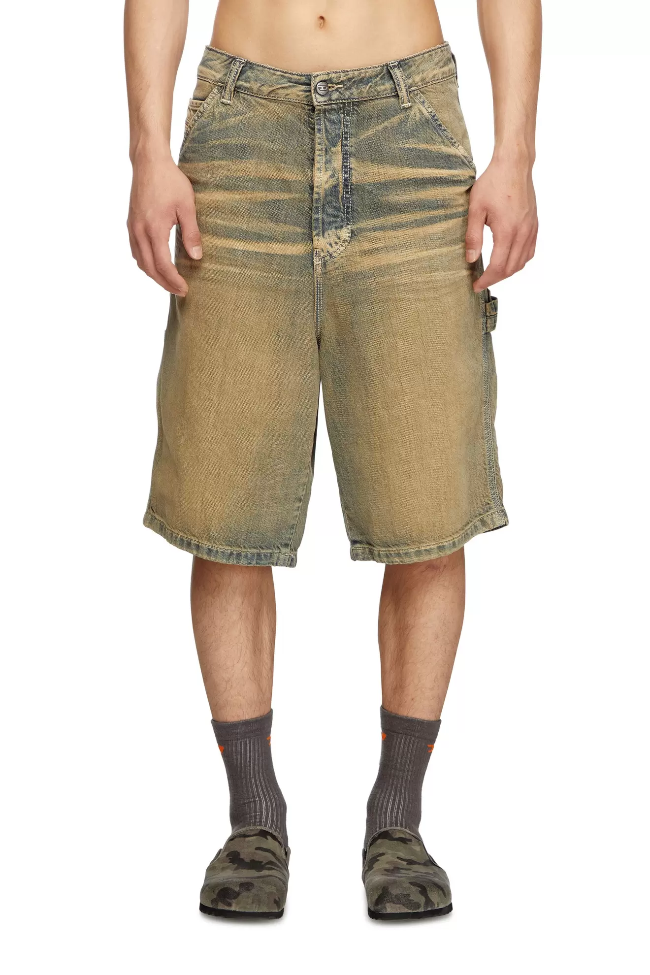 Pantalones cortos utility en denim cepillado dorado