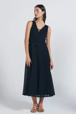 Vestido midi crochet escote lazo borlas