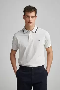 Polo piqué detalles contraste regular fit