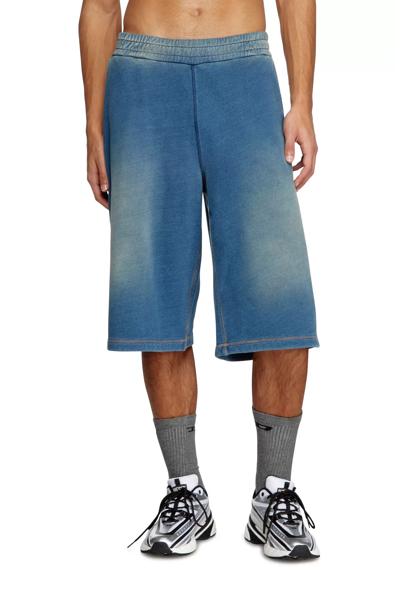 Pantalones cortos deportivos índigo desteñidos