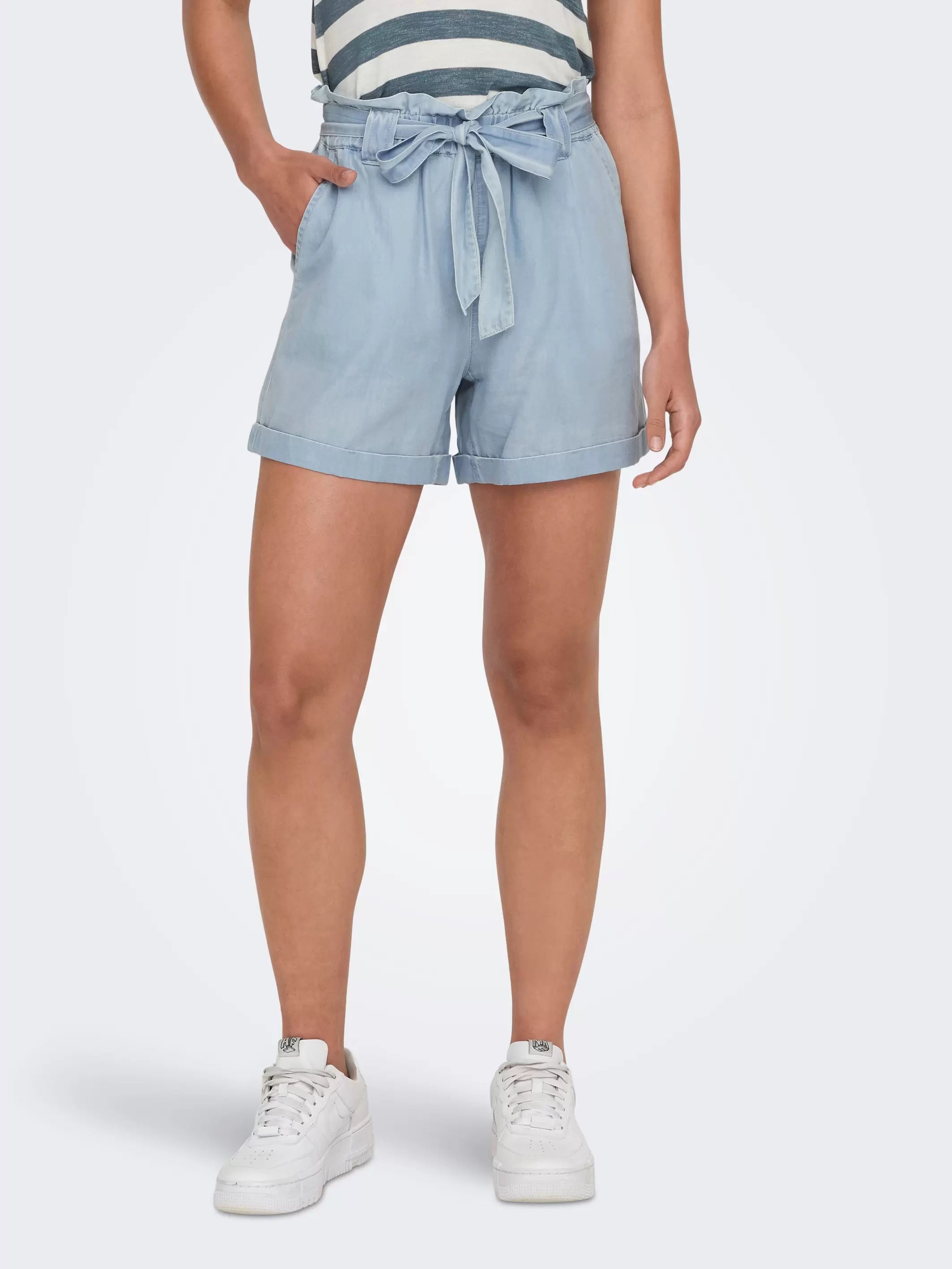 ONLBEA Cintura alta Corte regular 1 Shorts vaqueros