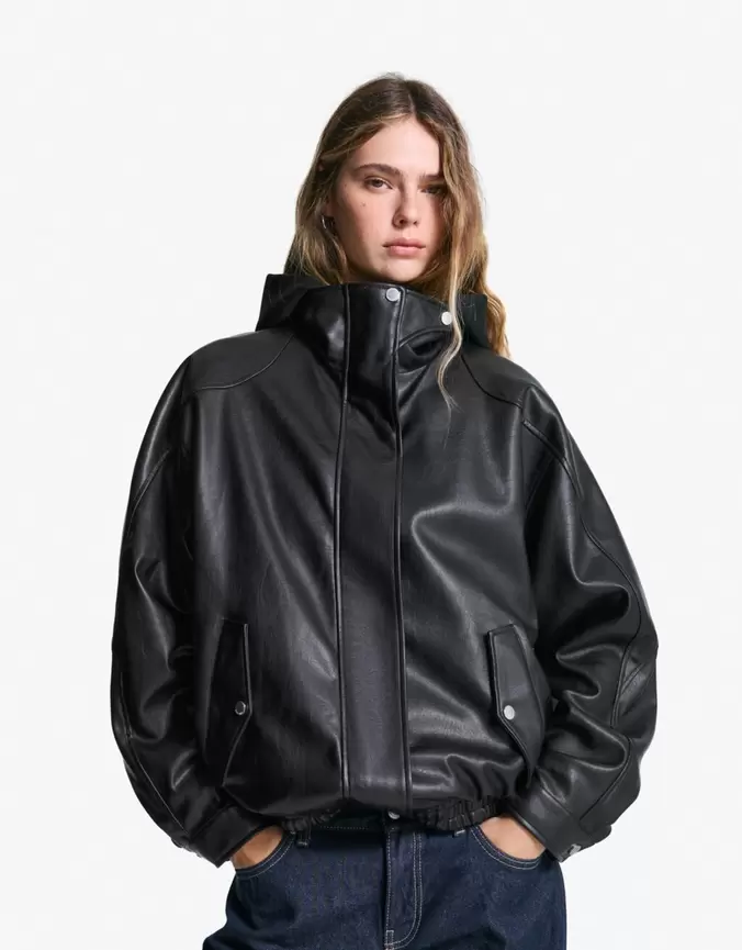 Cazadora oversize efecto piel