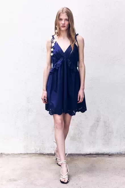 Vestido corto lace + Colores    35,99€     17,99€