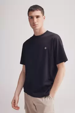 Camiseta básica cuello redondo