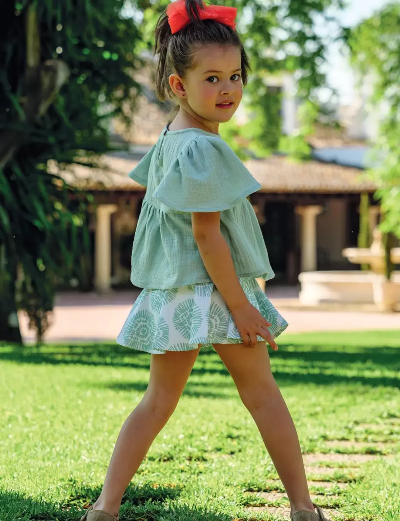 Falda niña verde vuelo