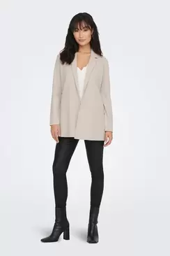 Blazer fluida con manga larga