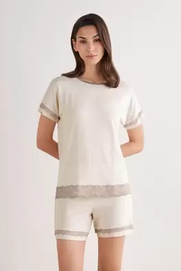 Pijama Corto en Modal con Encaje
