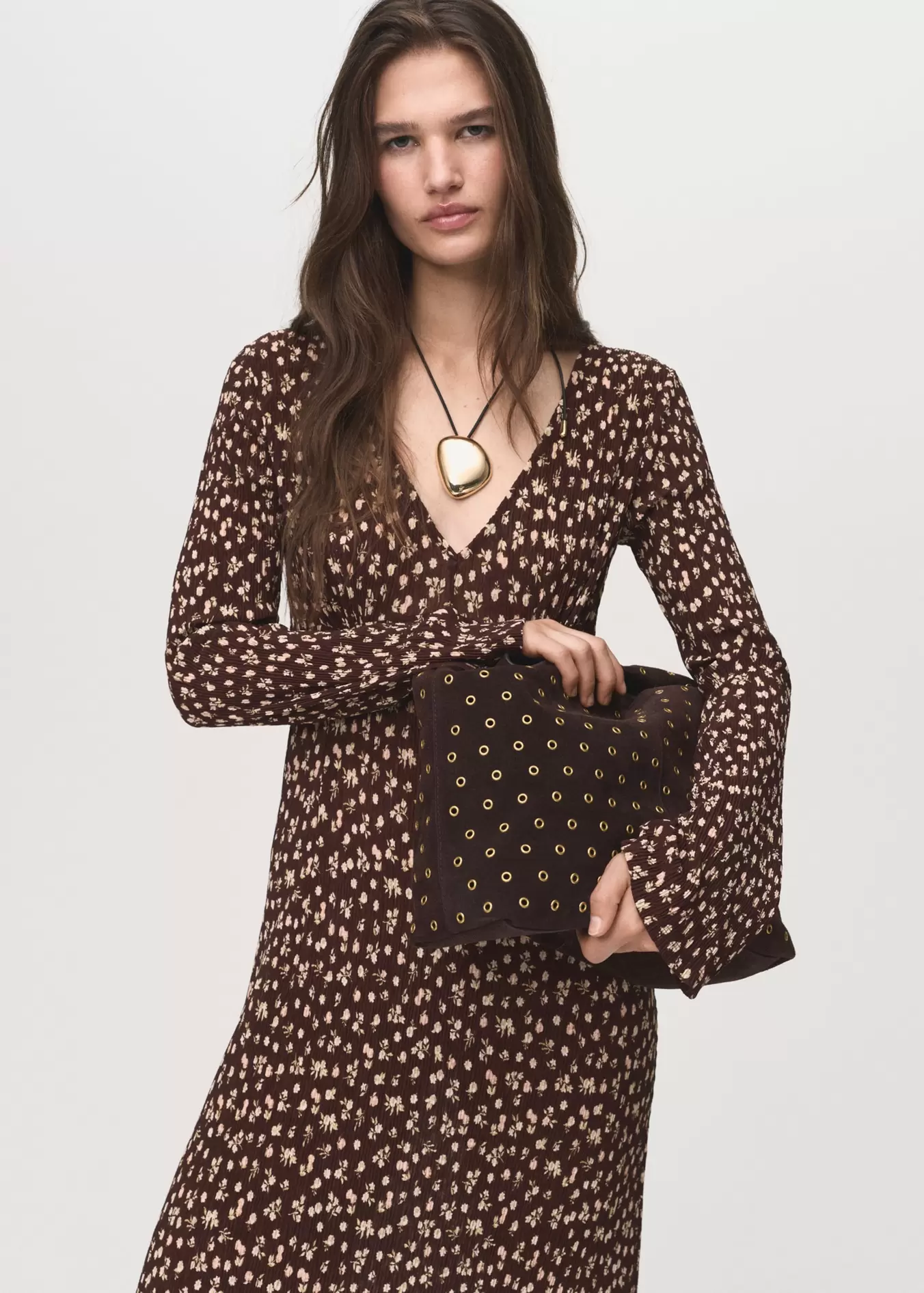 Vestido estampado cuello pico