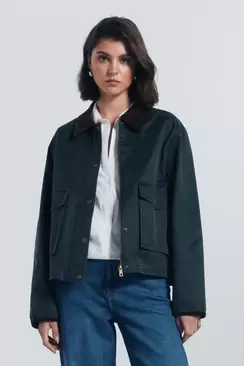 Chaqueta corta encerada