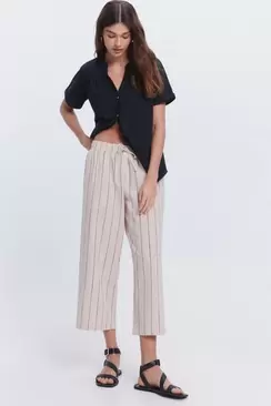 Pantalón tobillero lino