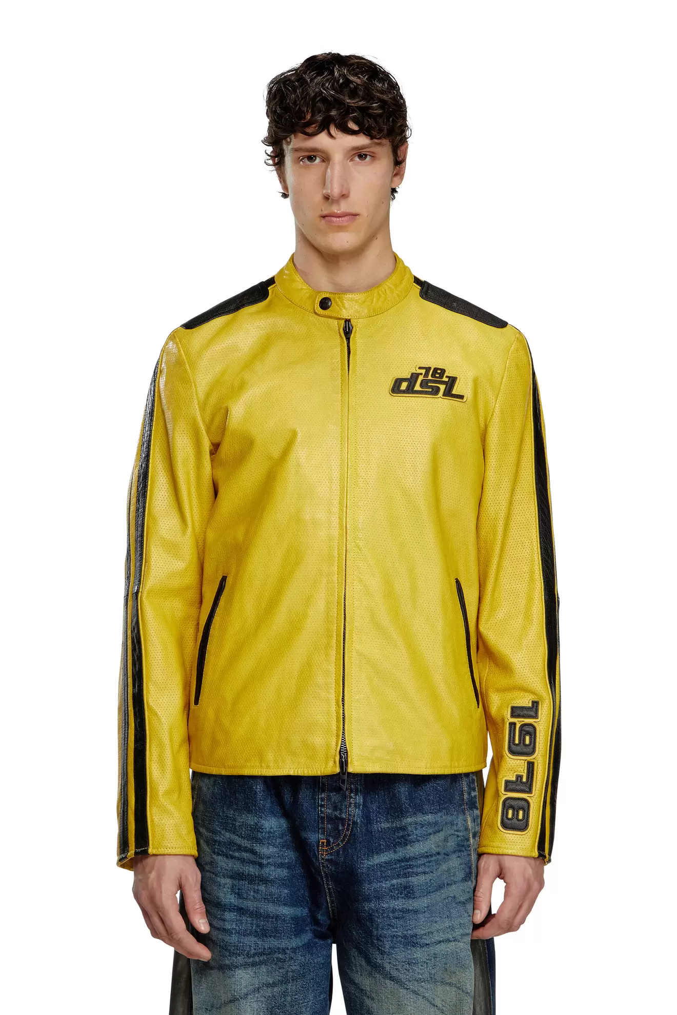 Chaqueta de motorista de cuero perforado