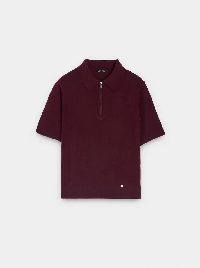 Short-sleeved knit top