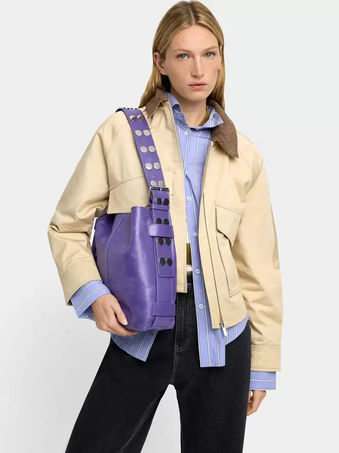 Leather shoulder bag with studs