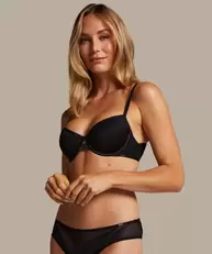 Sujetador push-up de aros preformado Essentil