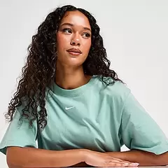 Nike Camiseta Oversized Essential Sportswear para mujer