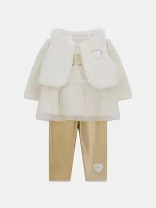 Conjunto de chaleco, camiseta y pantalón