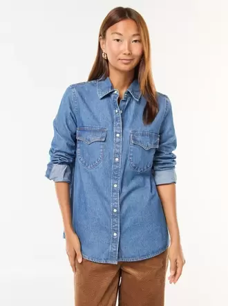 Camisa vaquera con bolsillos de solapa