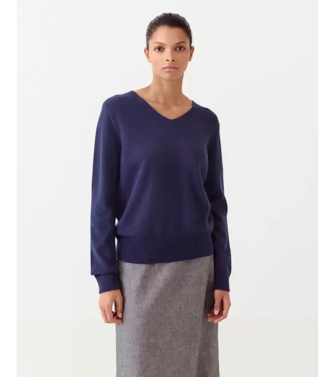 JERSEY BÁSICO CUELLO V