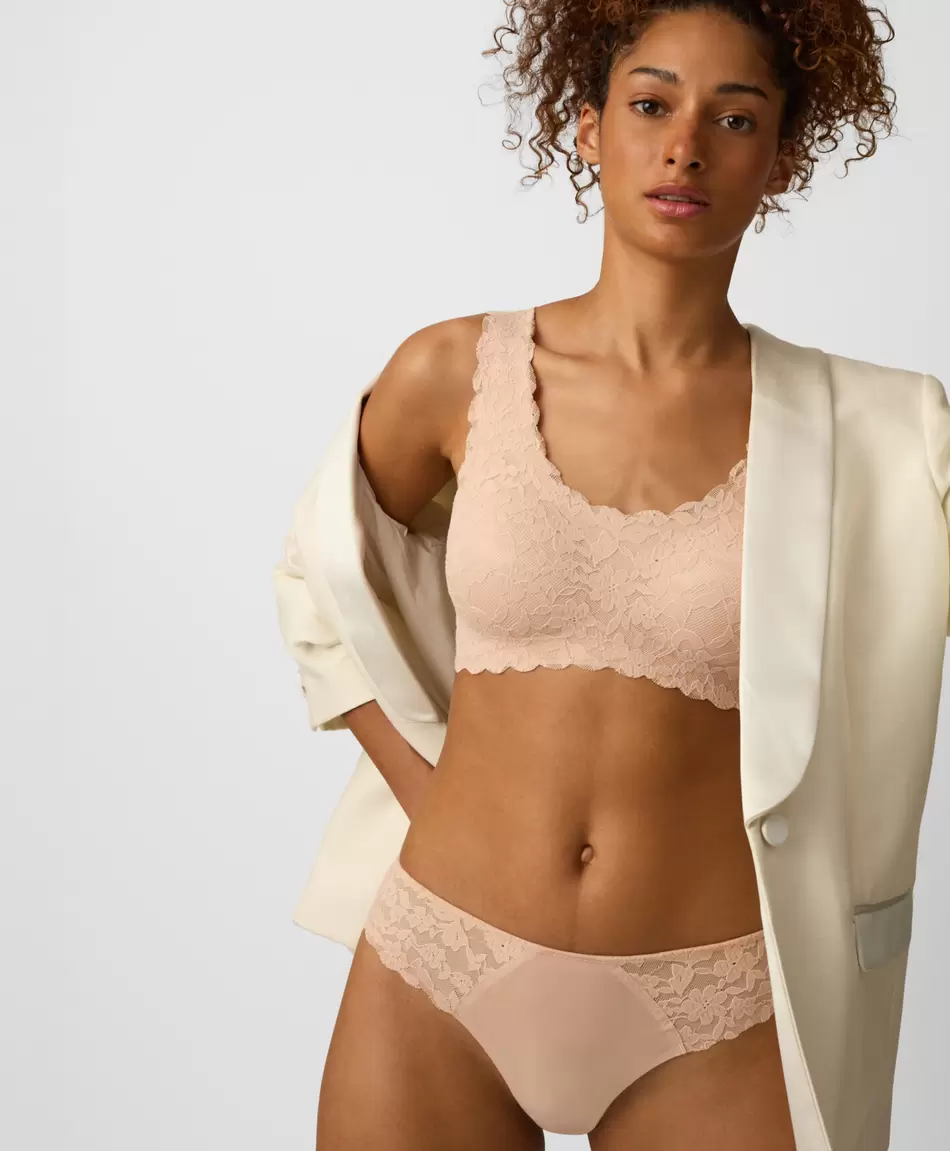 Sujetador de encaje beige sin costuras