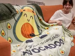 Manta aguacate - Estás para comerte avocados