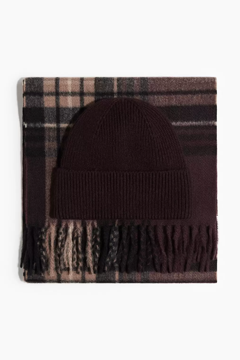 Conjunto de gorro beanie y bufanda