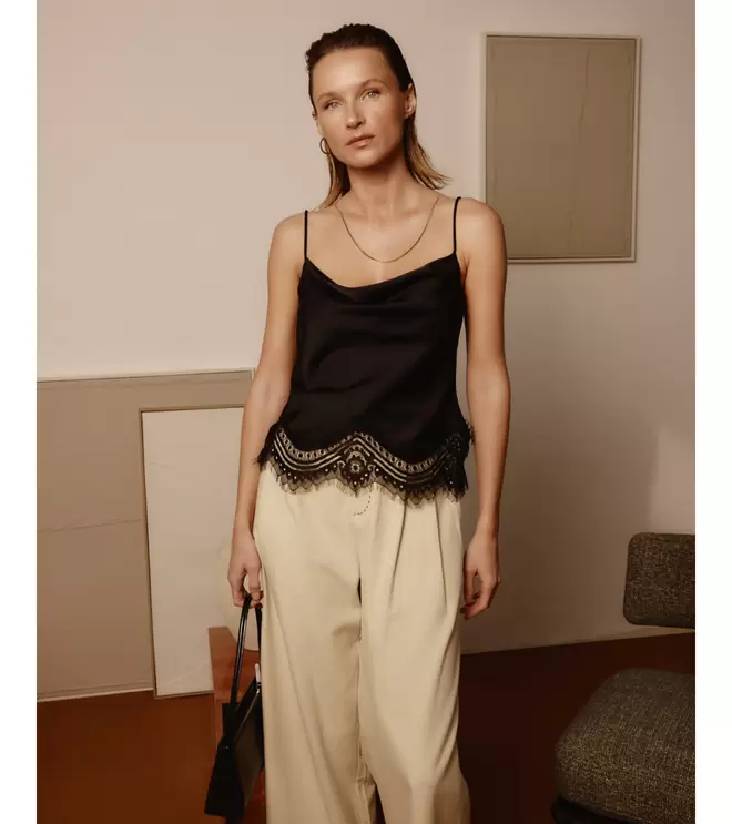 TOP LENCERO BAJO ENCAJE