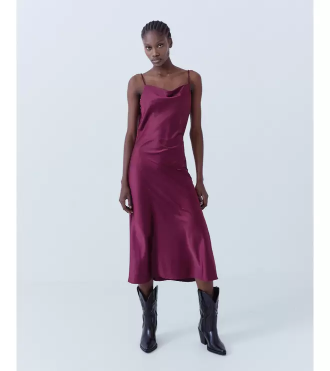 VESTIDO LARGO SATINADO