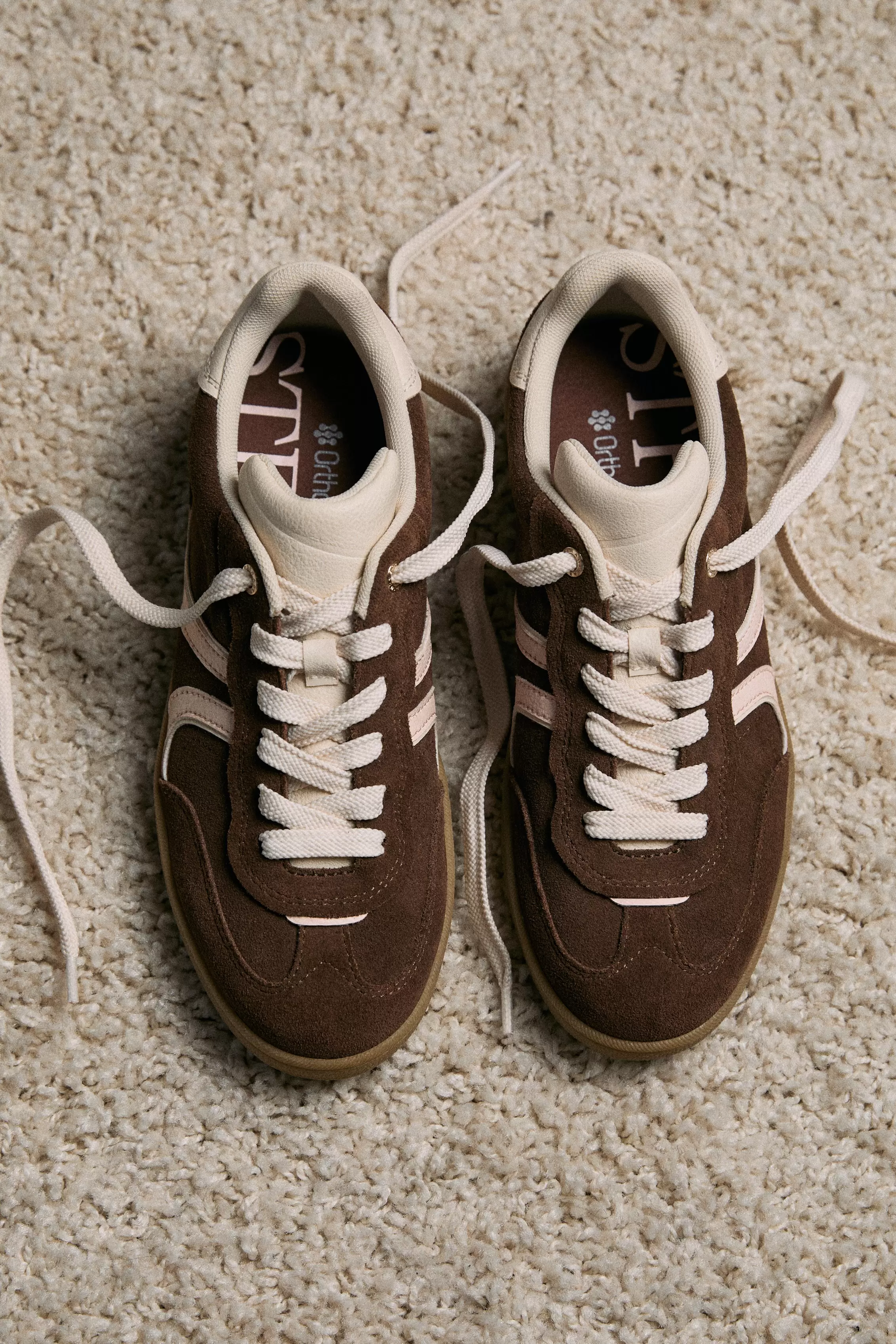 Zapatillas casual piel