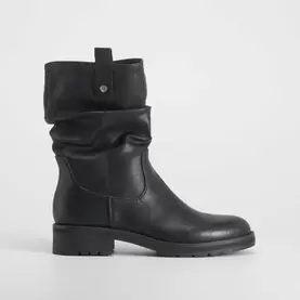 Botín plisado negro SENDA ROAD