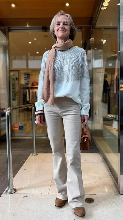 Silvia, 64 años (Pantalón: 28,99€ / Jersey: 14,99€)