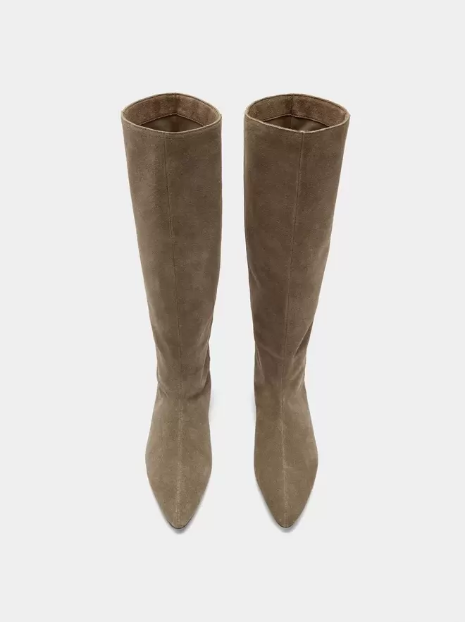 Botas de piel tacón bajo