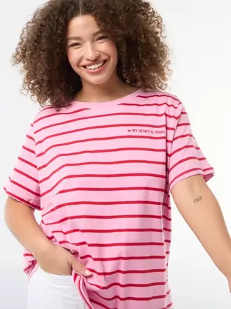 Camiseta corte oversize de manga corta