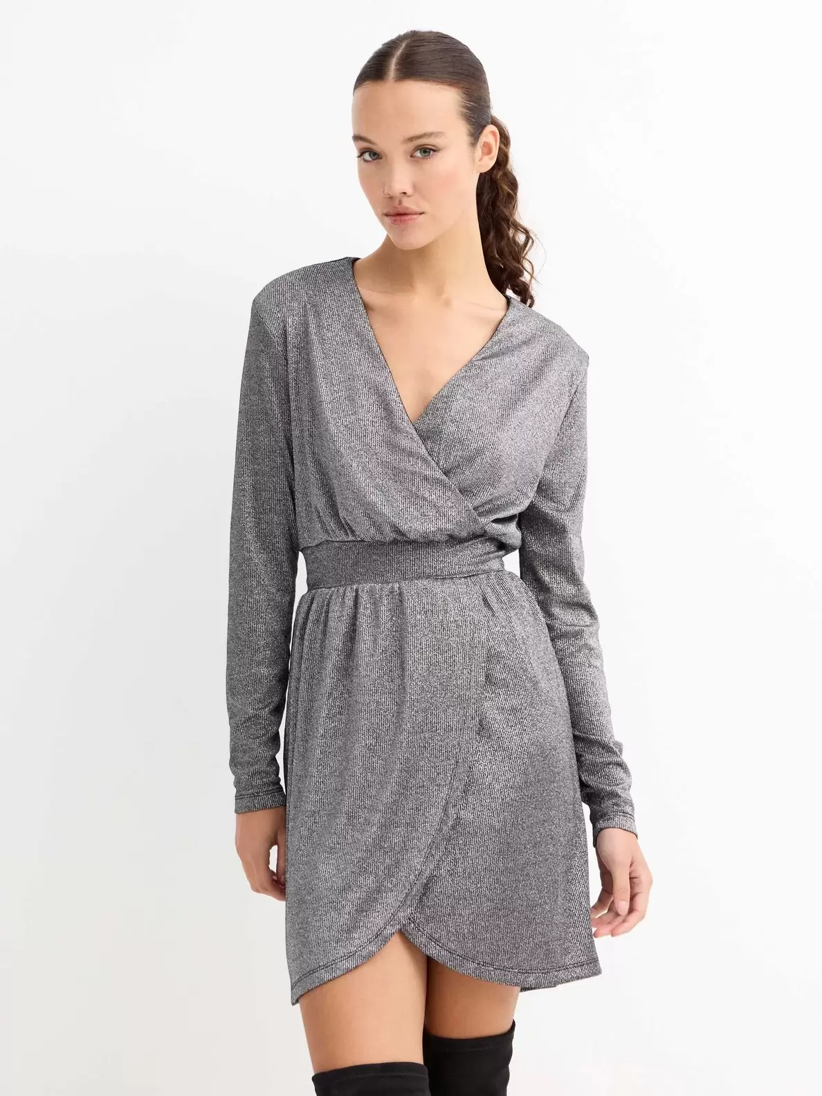 Vestido mini manga larga lurex