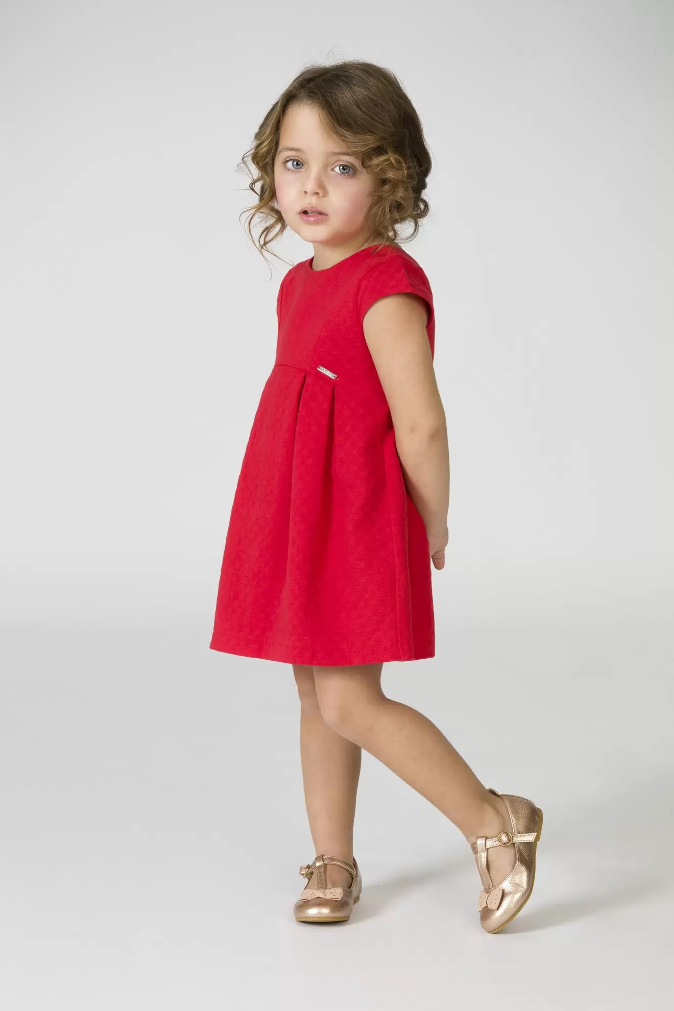 Vestido de bebé niña rojo elegante