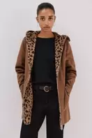 Abrigo efecto doble faz reversible