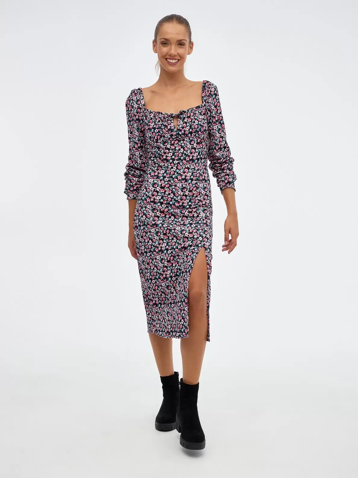 Vestido midi escote cuadrado