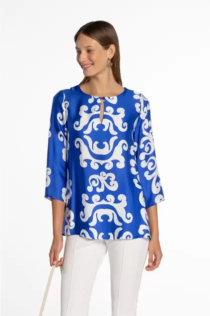 Blusa de satén estampado
