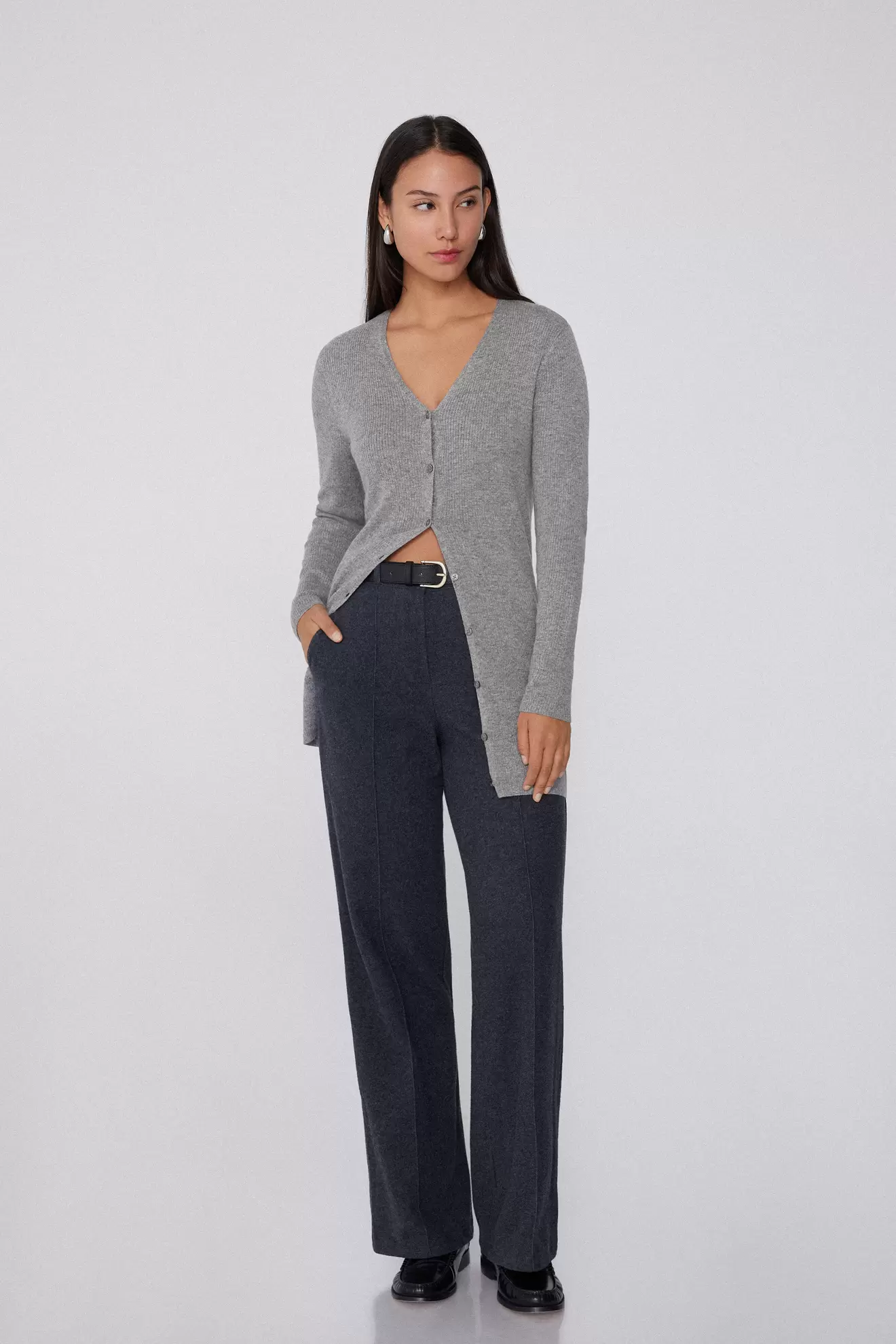 Cárdigan Largo Grueso Canalé Escote Pico Lana