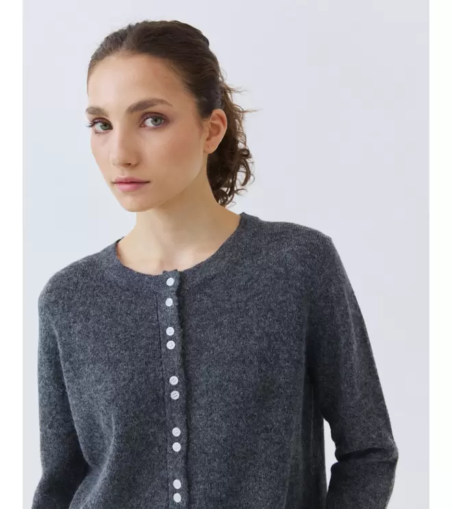 CARDIGAN PUNTO DOBLE ABOTONADURA